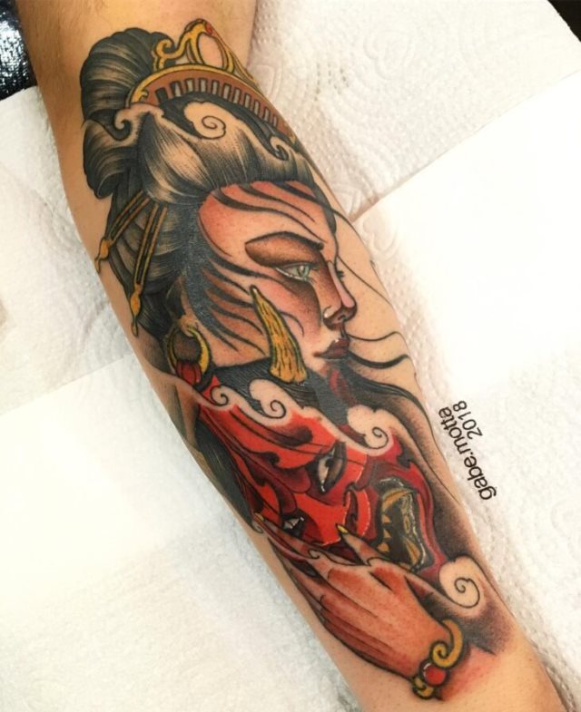 tattoo femenino con una geisha 41