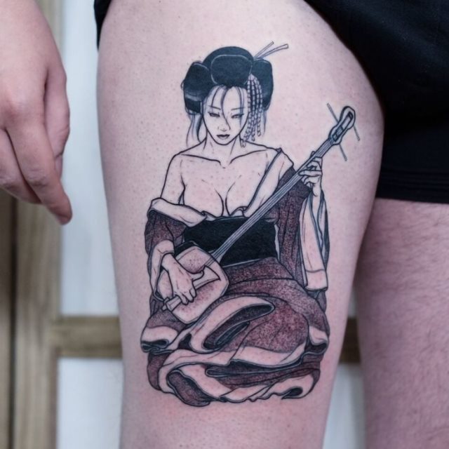 tattoo femenino con una geisha 46