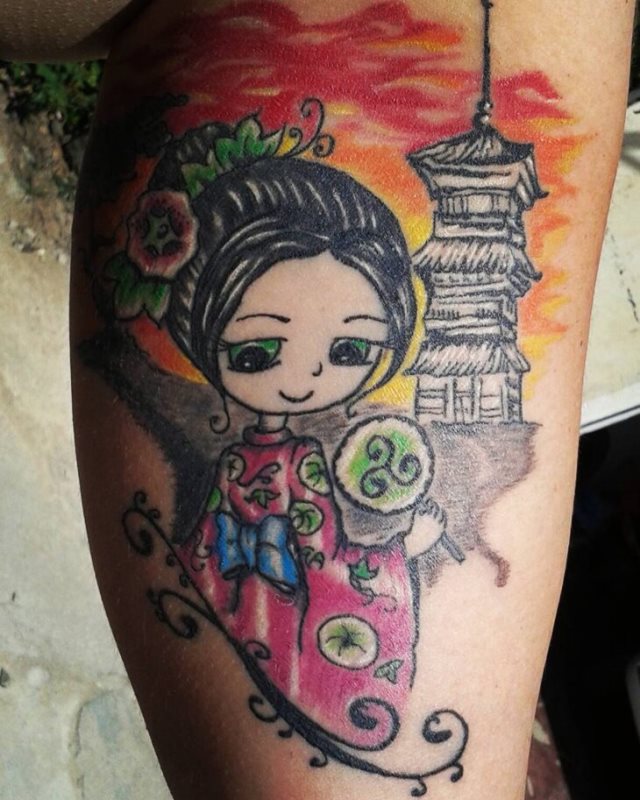 tattoo femenino con una geisha 55