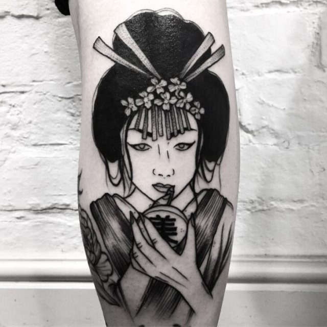 tattoo femenino con una geisha 57