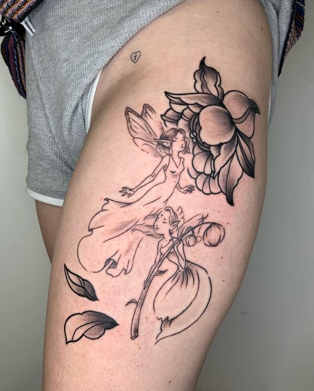 tattoo femenino con una hada 28