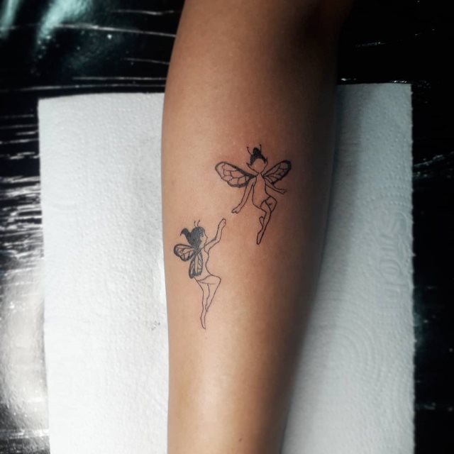 tattoo femenino con una hada 46