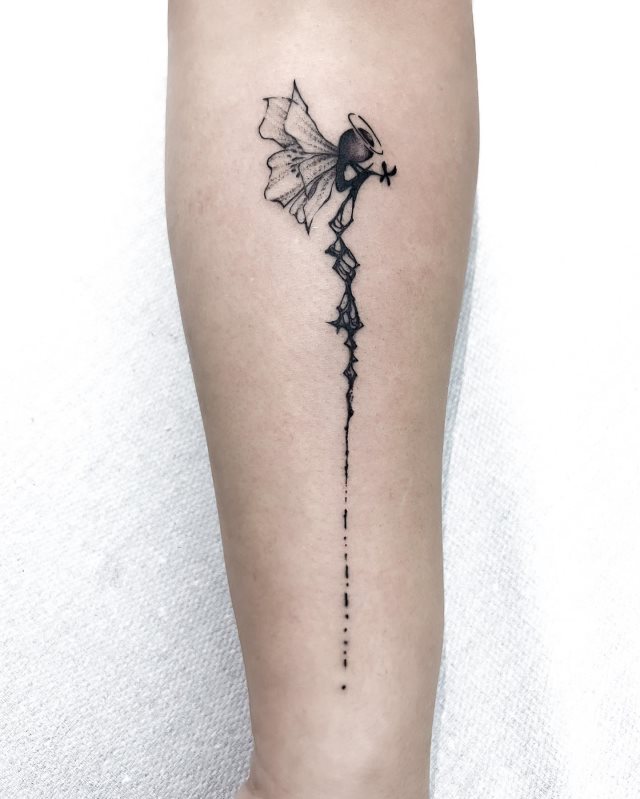 tattoo femenino con una hada 55