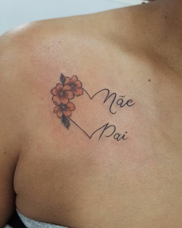 tattoo femenino corazon para el hombro 10