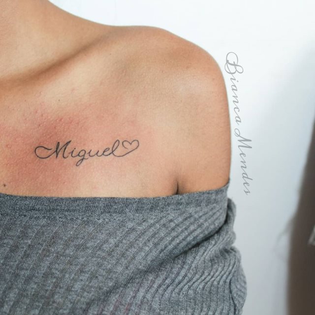 tattoo femenino corazon para el hombro 31