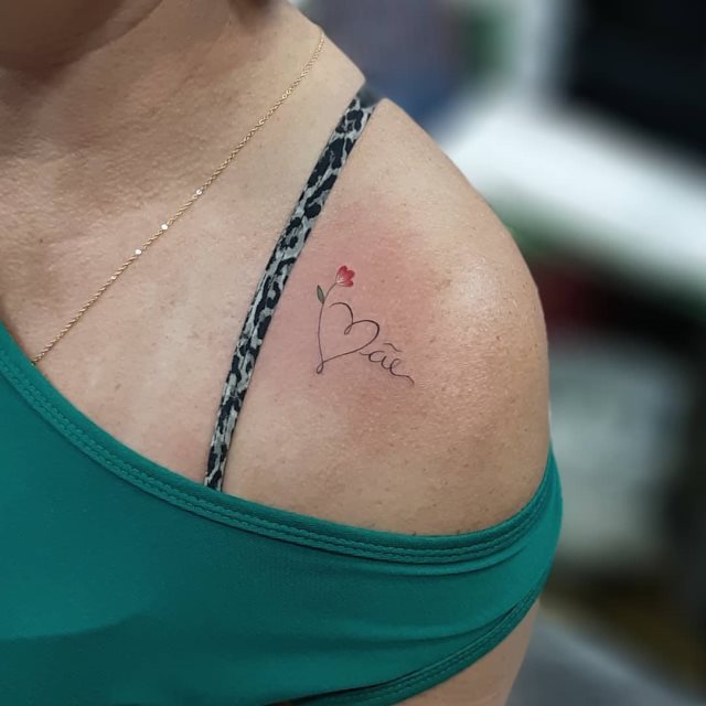 tattoo femenino corazon para el hombro 45