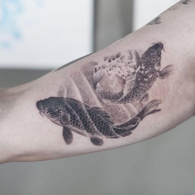 tattoo femenino de carpa 20