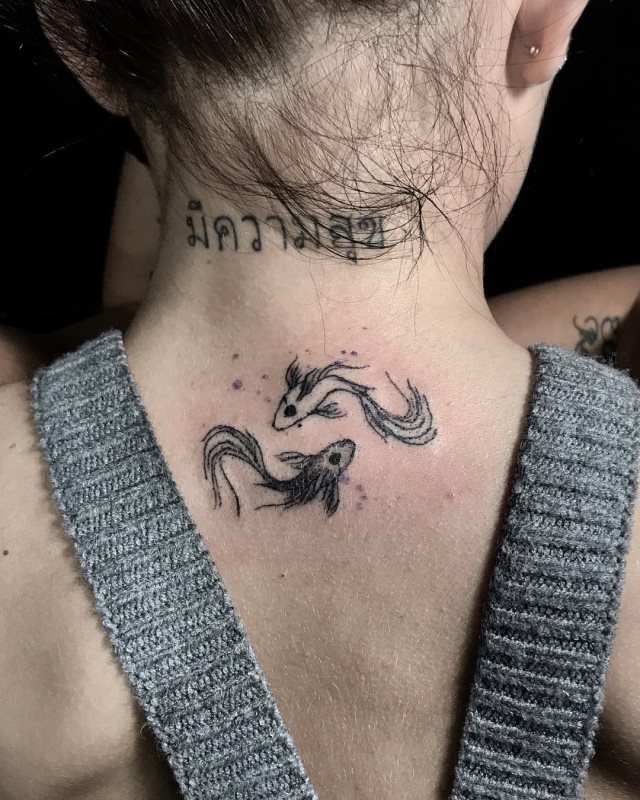 tattoo femenino de carpa 23