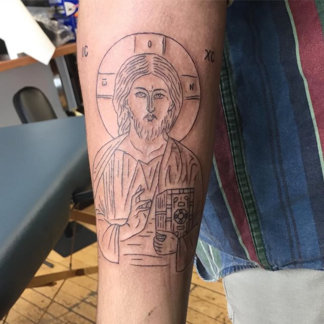 tattoo femenino de jesucristo 06