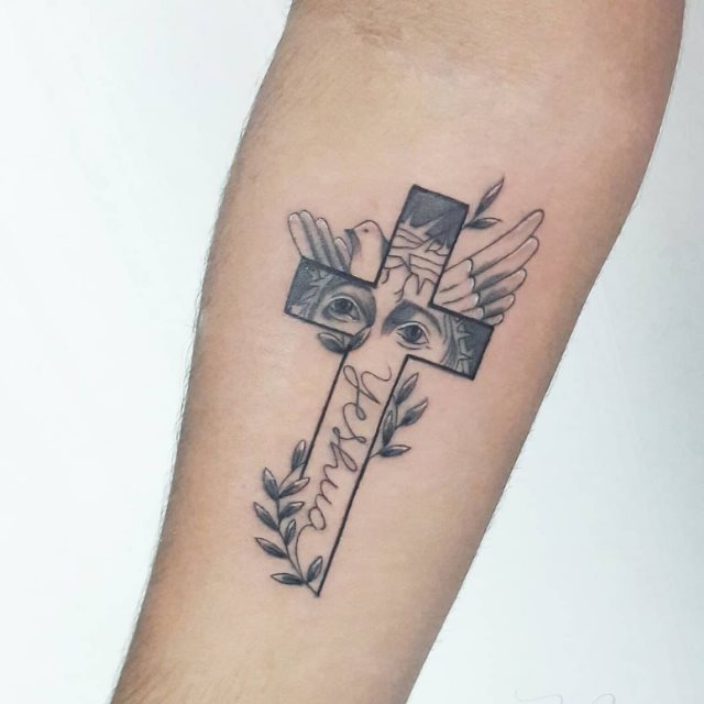 tattoo femenino de jesucristo 15