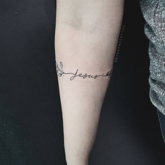 tattoo femenino de jesucristo 18