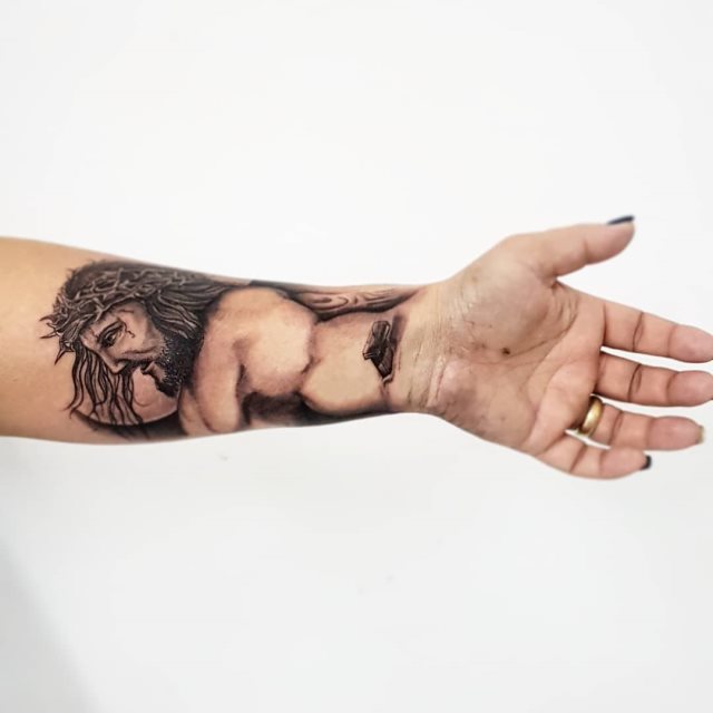 tattoo femenino de jesucristo 19