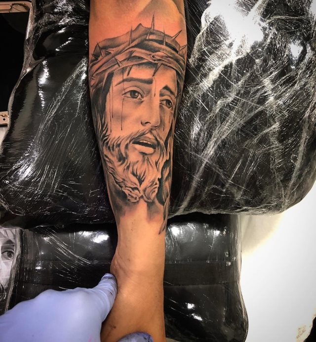 tattoo femenino de jesucristo 20