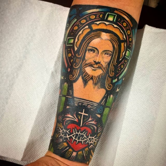 tattoo femenino de jesucristo 22