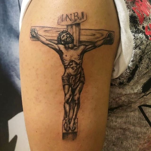 tattoo femenino de jesucristo 37