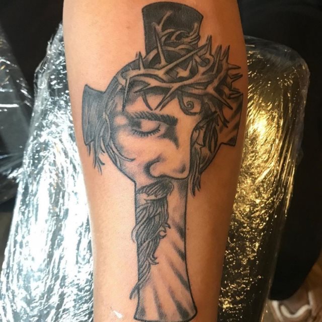 tattoo femenino de jesucristo 43