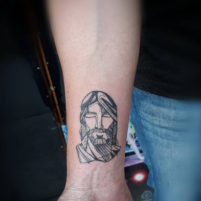 tattoo femenino de jesucristo 46