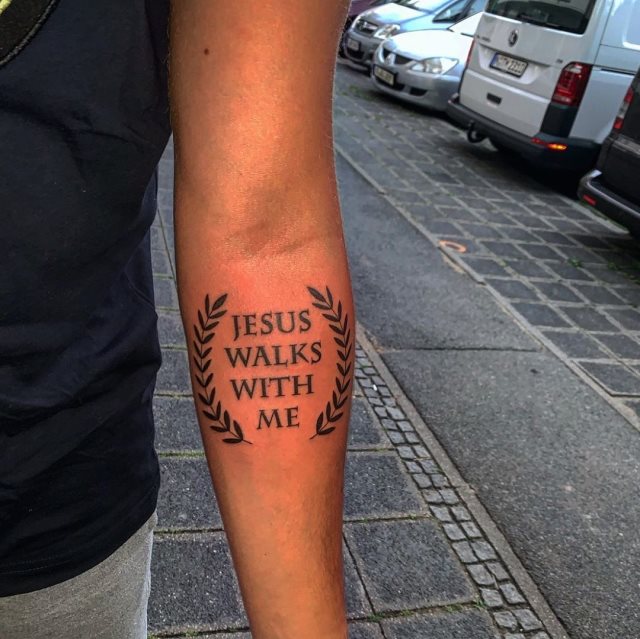 tattoo femenino de jesucristo 51