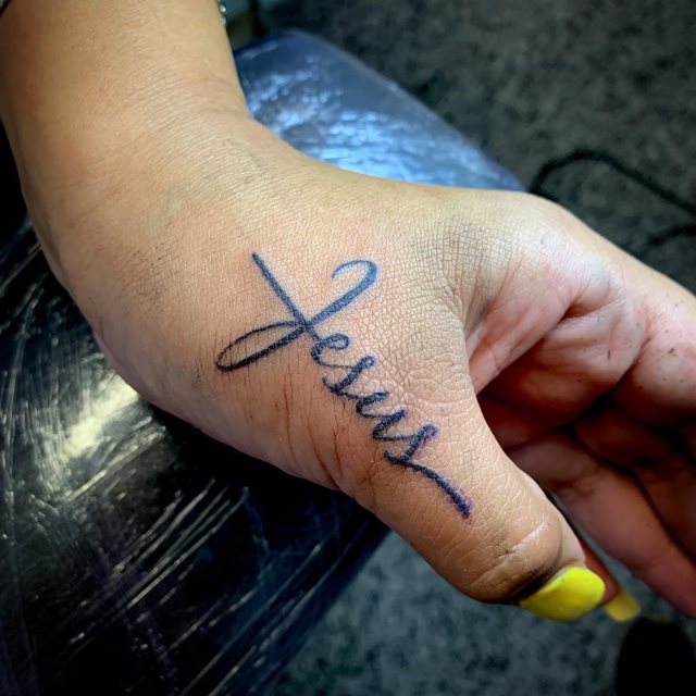 tattoo femenino de jesucristo 54