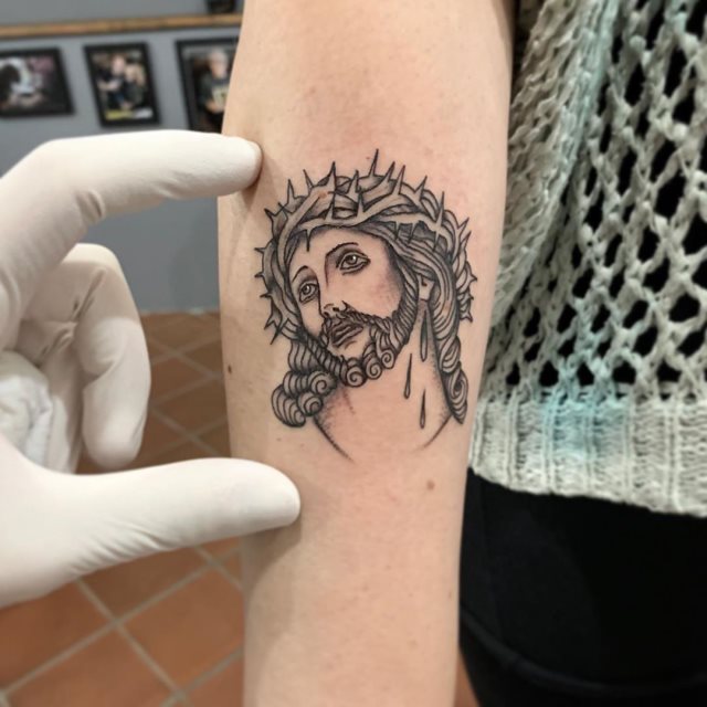 tattoo femenino de jesucristo 63