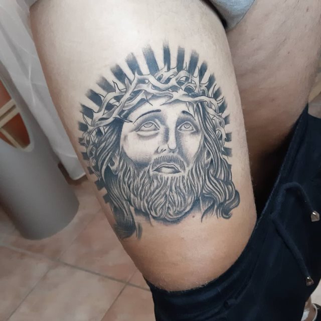 tattoo femenino de jesucristo 71