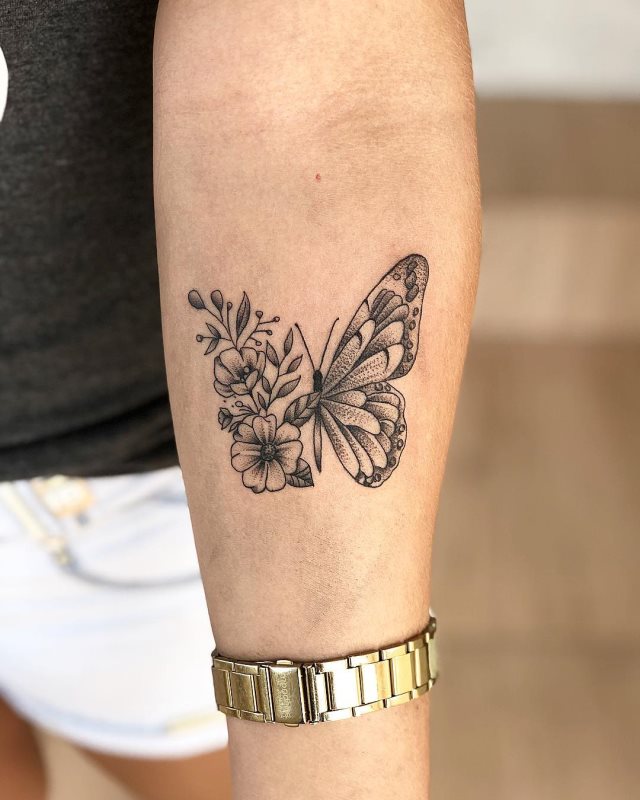 tattoo femenino de mariposa 04