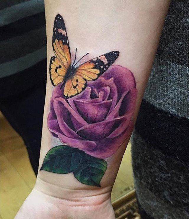 tattoo femenino de mariposa 11