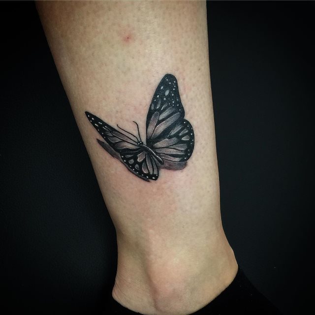 tattoo femenino de mariposa 119