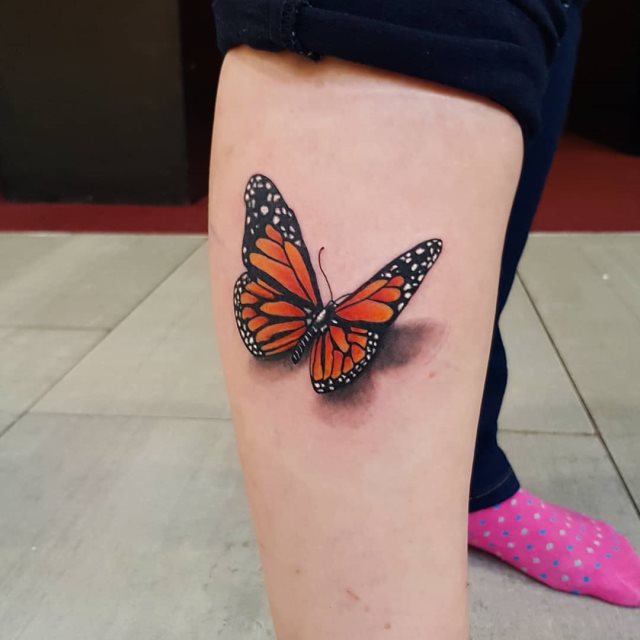 tattoo femenino de mariposa 120