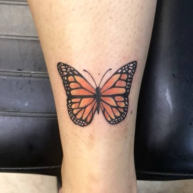 tattoo femenino de mariposa 122