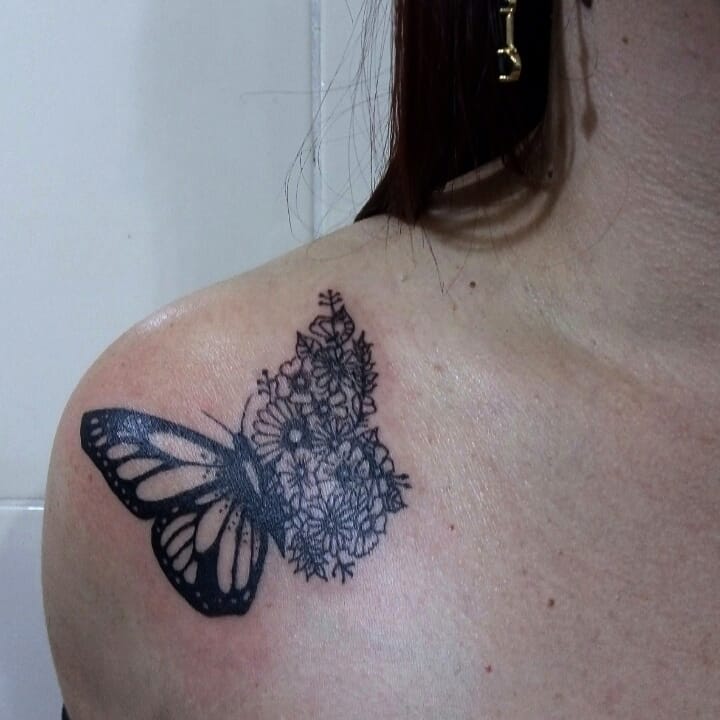 tattoo femenino de mariposa 131