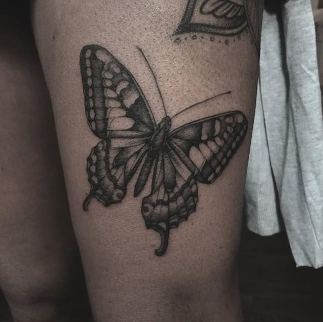 tattoo femenino de mariposa 137