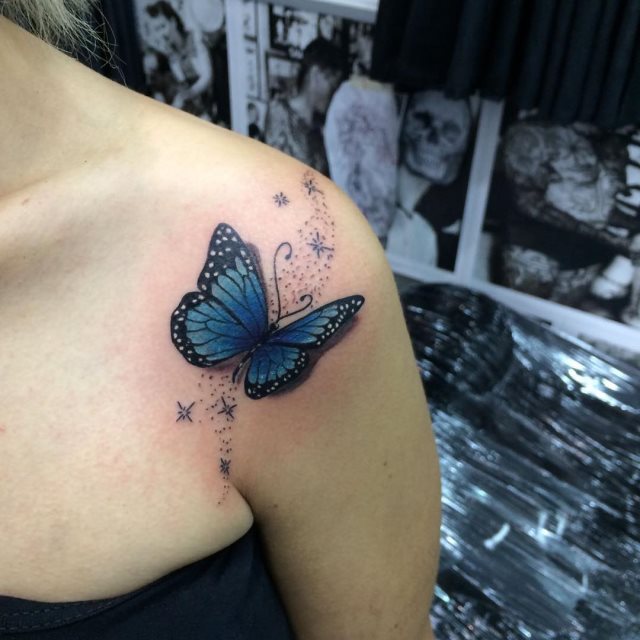 tattoo femenino de mariposa 139