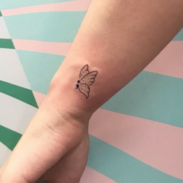 tattoo femenino de mariposa 151