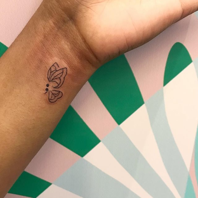 tattoo femenino de mariposa 153