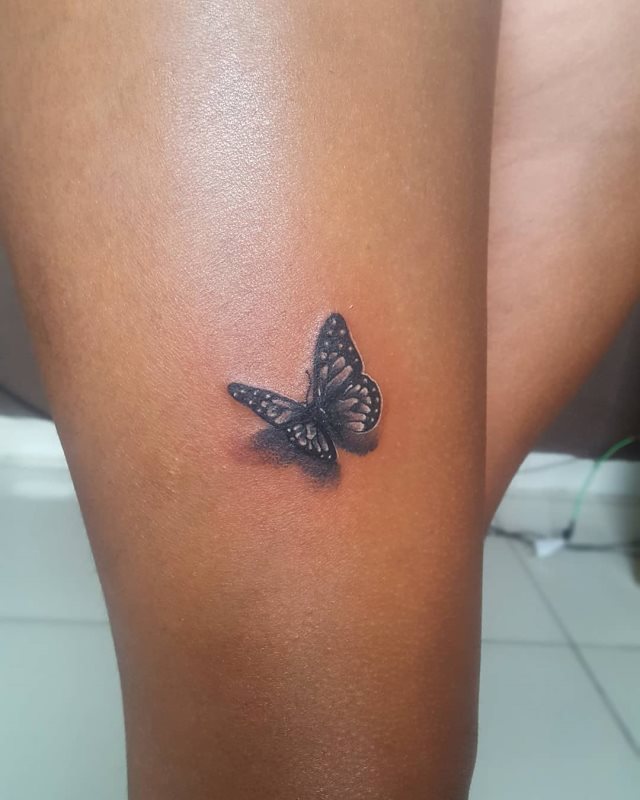 tattoo femenino de mariposa 156