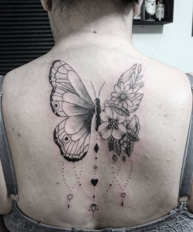 tattoo femenino de mariposa 170