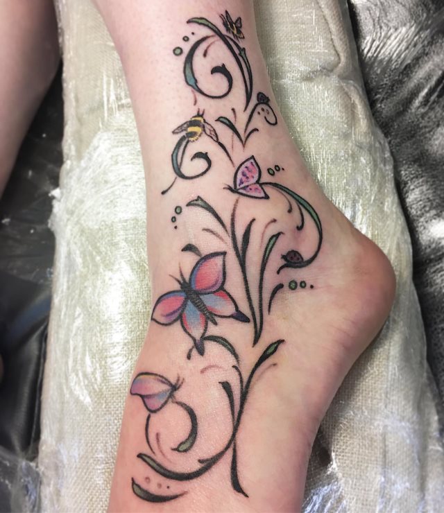 tattoo femenino de mariposa 173