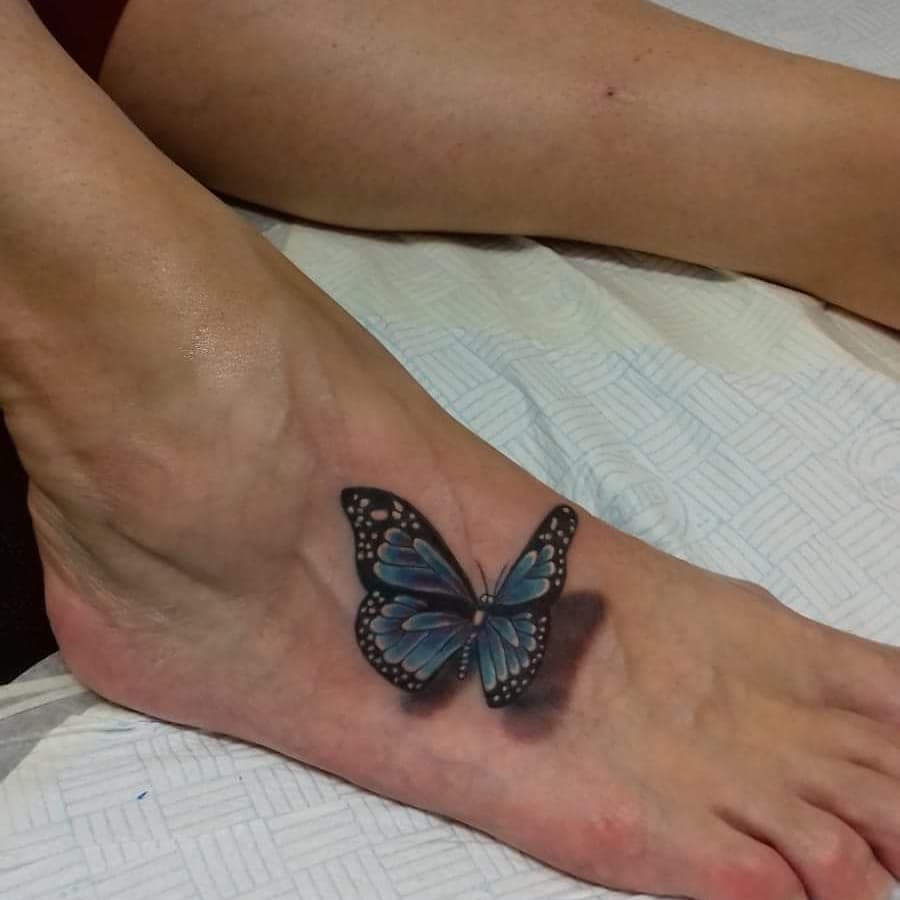 tattoo femenino de mariposa 180