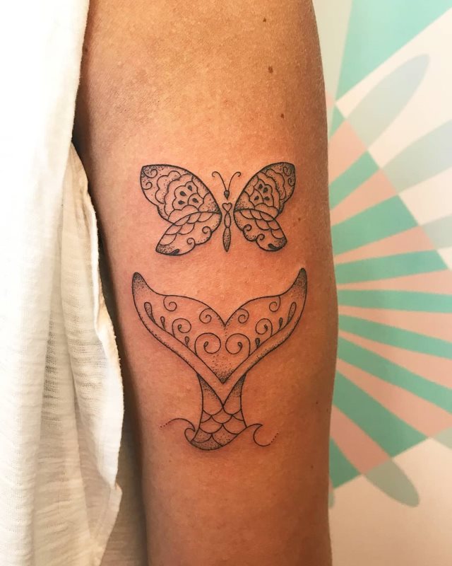 tattoo femenino de mariposa 184