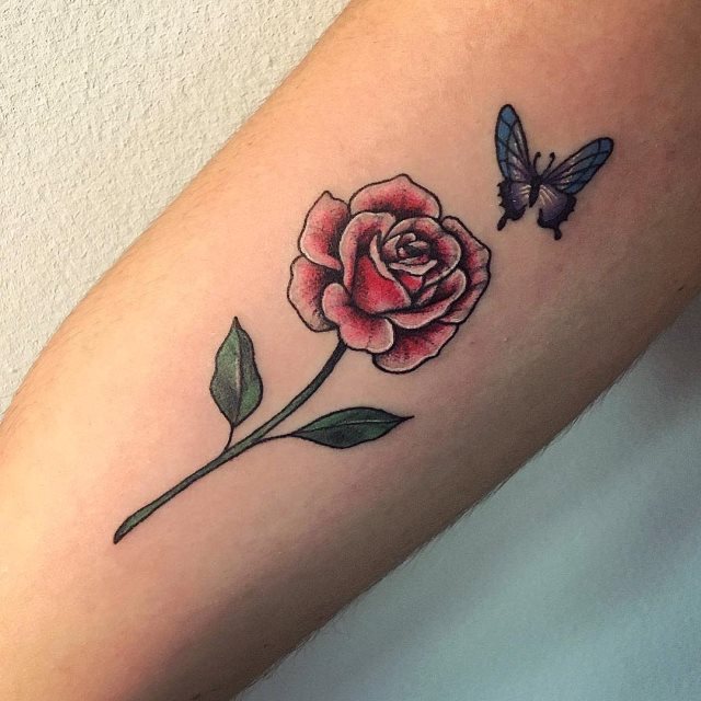 tattoo femenino de mariposa 20