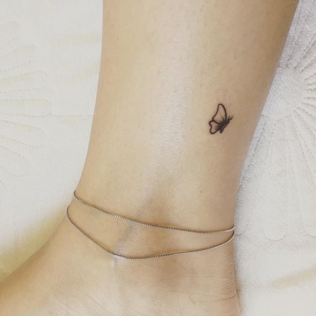 tattoo femenino de mariposa 27
