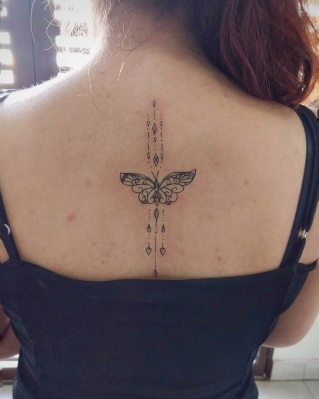 tattoo femenino de mariposa 40