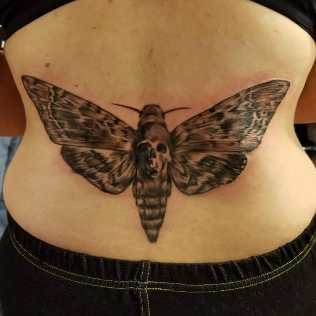 tattoo femenino de mariposa 60