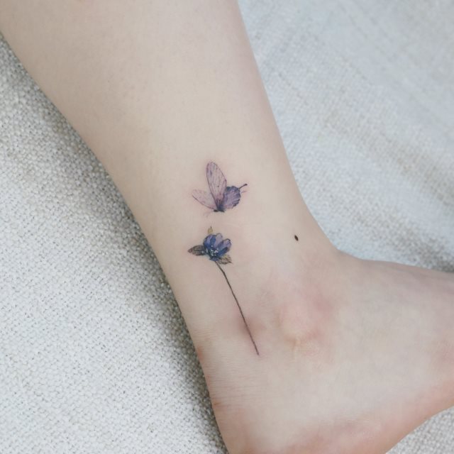 tattoo femenino de mariposa 72