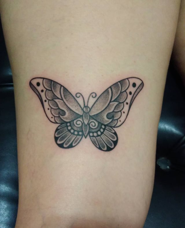 tattoo femenino de mariposa 86