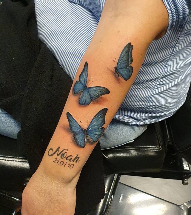 tattoo femenino de mariposa en 3d 17