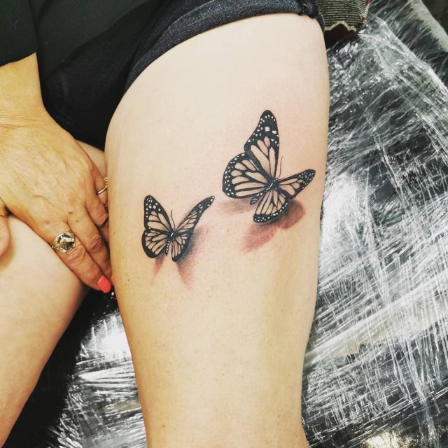 tattoo femenino de mariposa en 3d 18