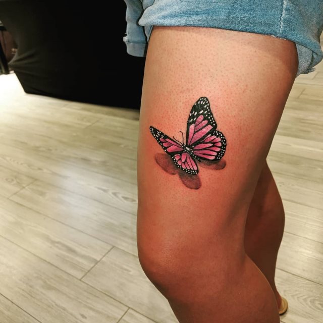 tattoo femenino de mariposa en 3d 26
