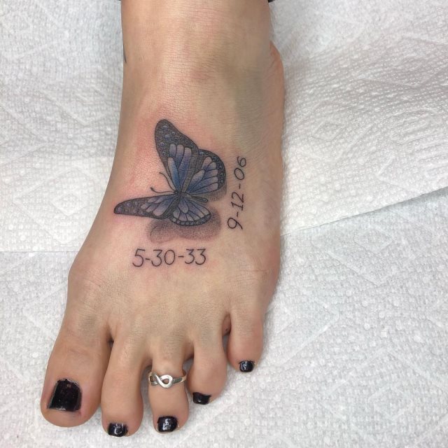tattoo femenino de mariposa en 3d 41